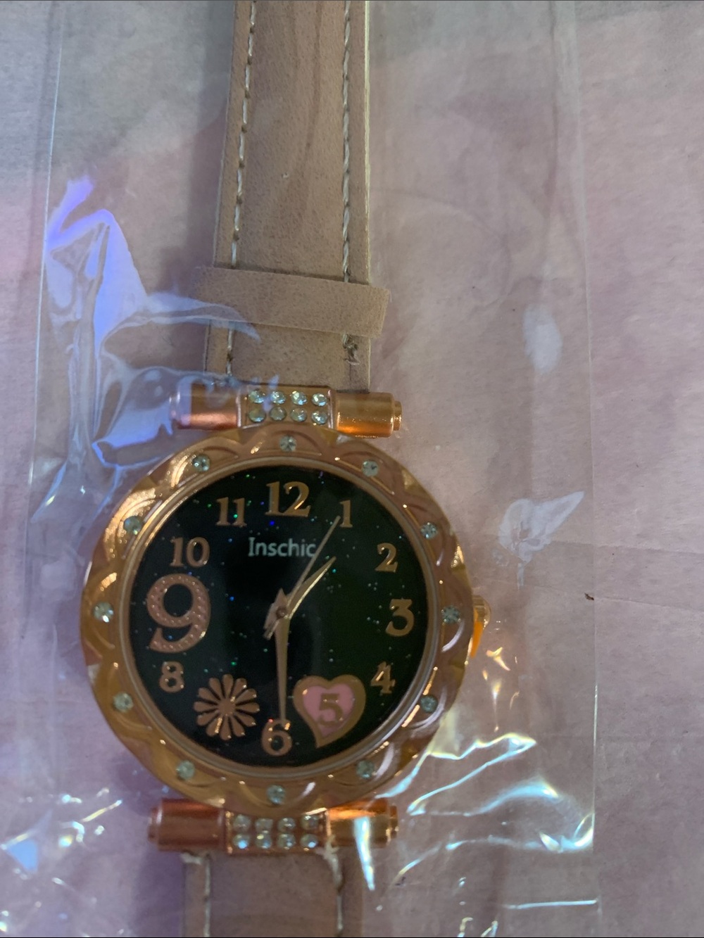 chic Rose Gold Tone Watch with Black Dial and Pink Accents